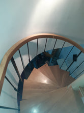Carica l'immagine nel visualizzatore di Gallery, CORRIMANO IN LEGNO