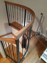Carica l'immagine nel visualizzatore di Gallery, CORRIMANO IN LEGNO